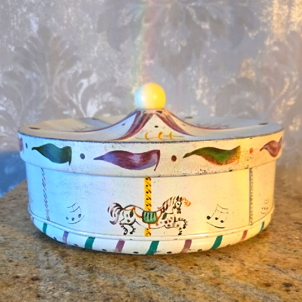 Vintage Guildcraft Carousel Circus Themed Round Metal Decorative Box